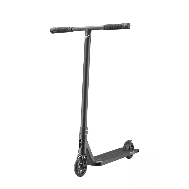blunt-trottinette-freestyle-colt-s6-noir-1.webp
